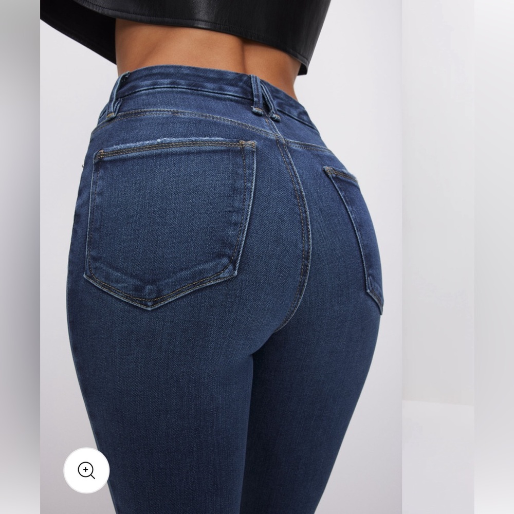 GOOD AMERICAN SOFT TECH GOOD LEG STRAIGHT JEANS SIZE 6